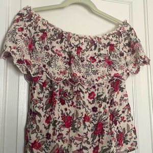 American Eagle Floral Off The Shoulder Top